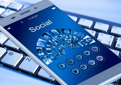 Como debemos actuar ante injurias y calumnias en las redes sociales